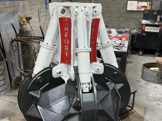 Garra Sucateira 600 L