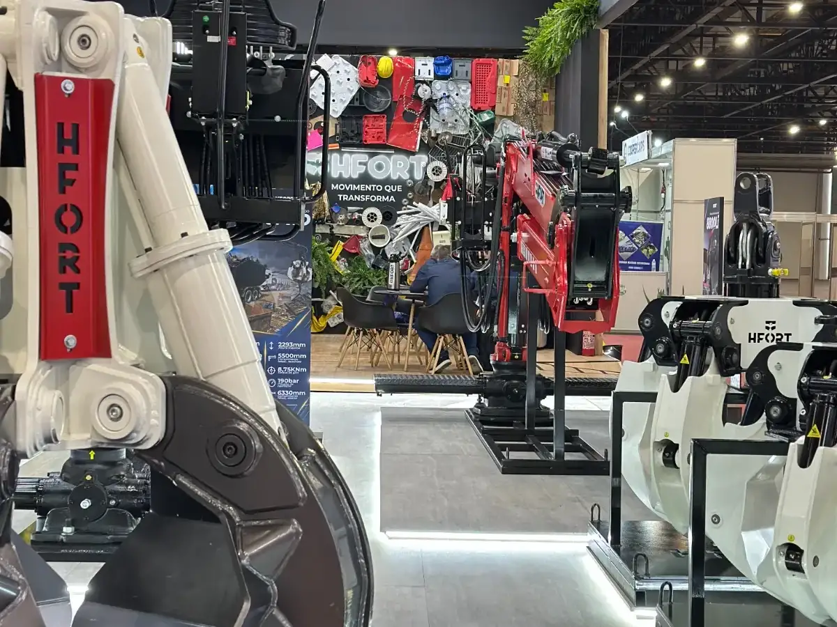 Garra sucateira HFORT em exposição na Eco Expo 2026