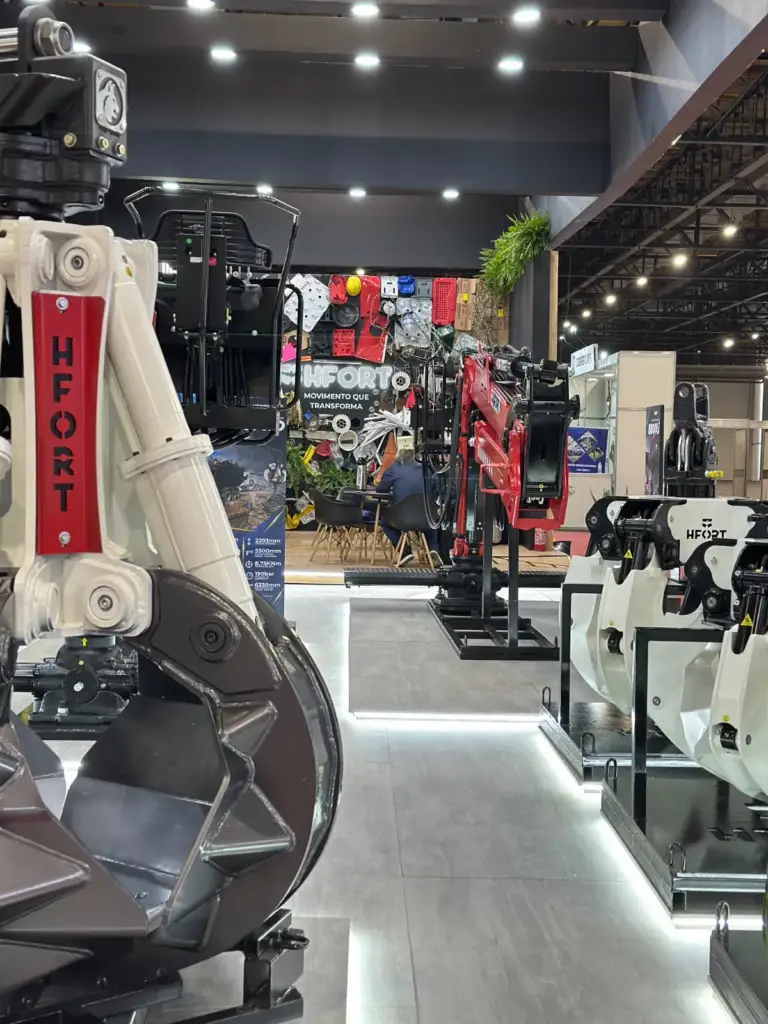 Garra sucateira HFORT em exposição na Eco Expo 2026