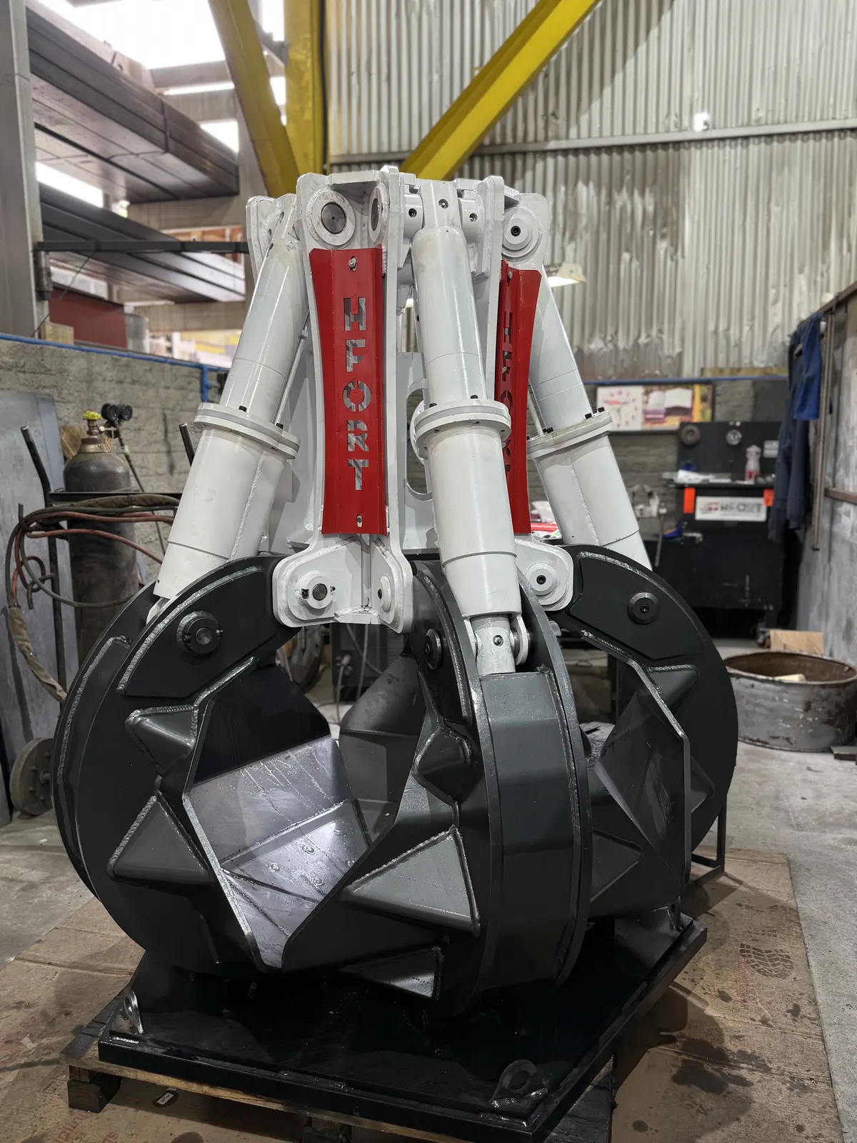 Garra Sucateira 600 L HFORT — foto 3