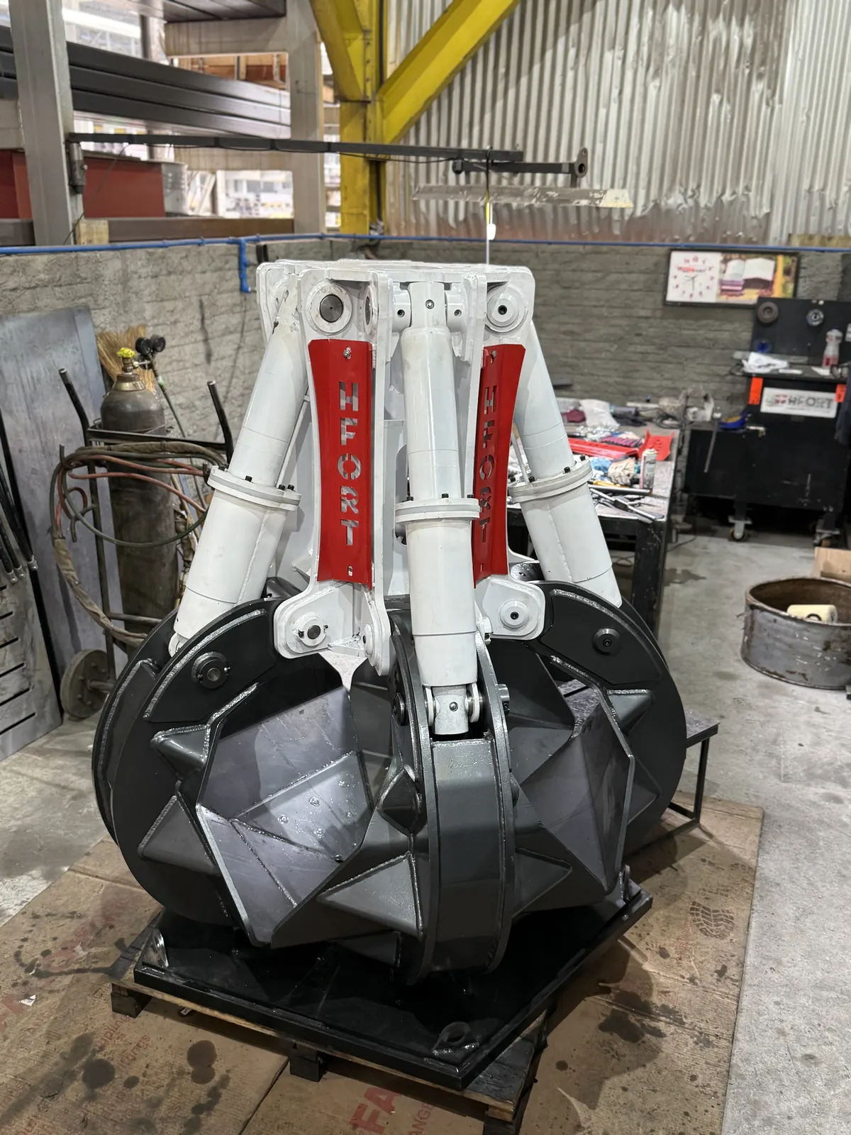 Garra Sucateira 600 L HFORT — foto 4